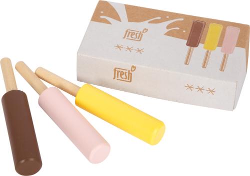 “Fresh” ice creams on a stick